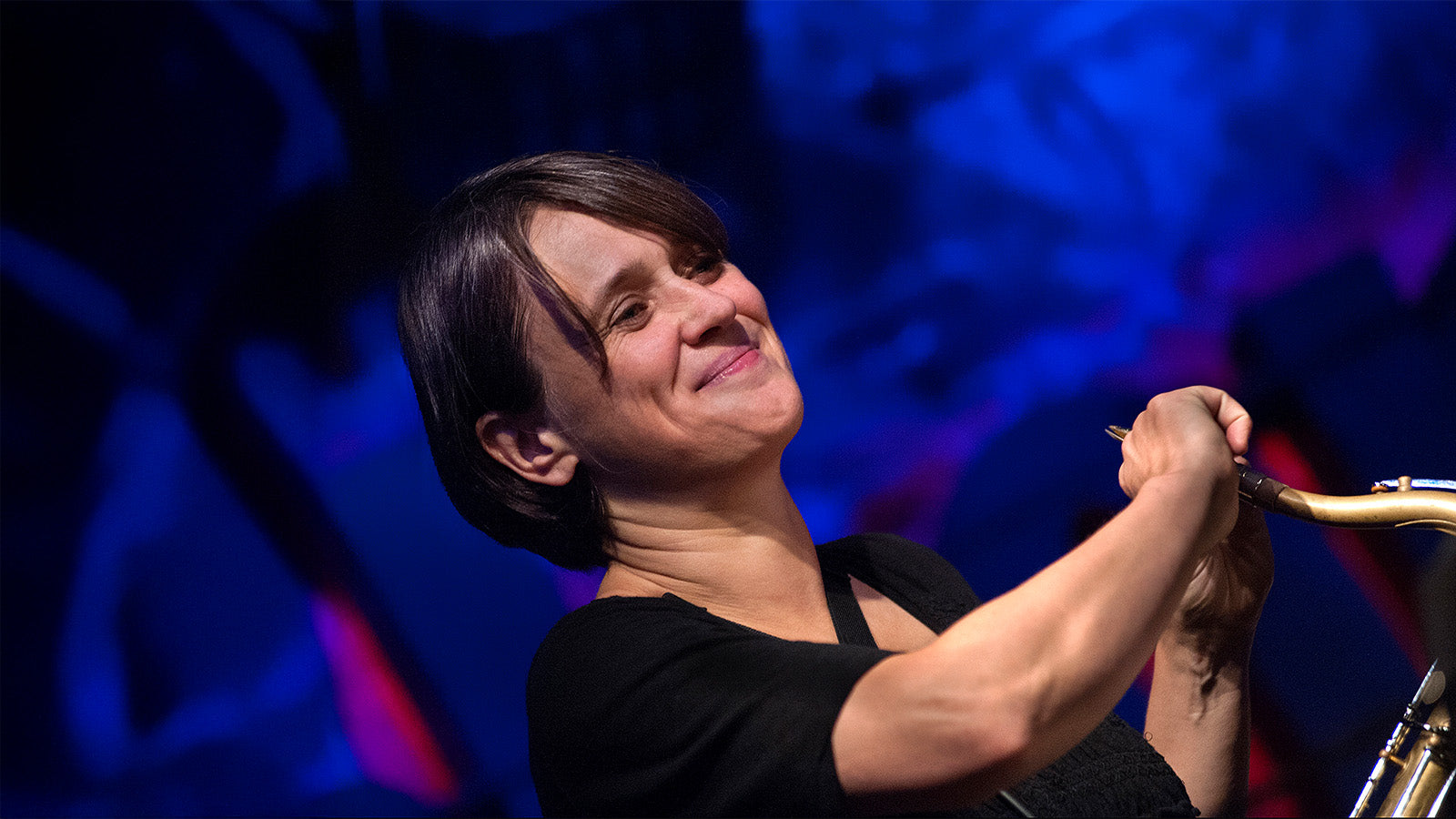 INGRID LAUBROCK receives the Deutscher Jazz Preis for Holzblasinstrumente for 2025.