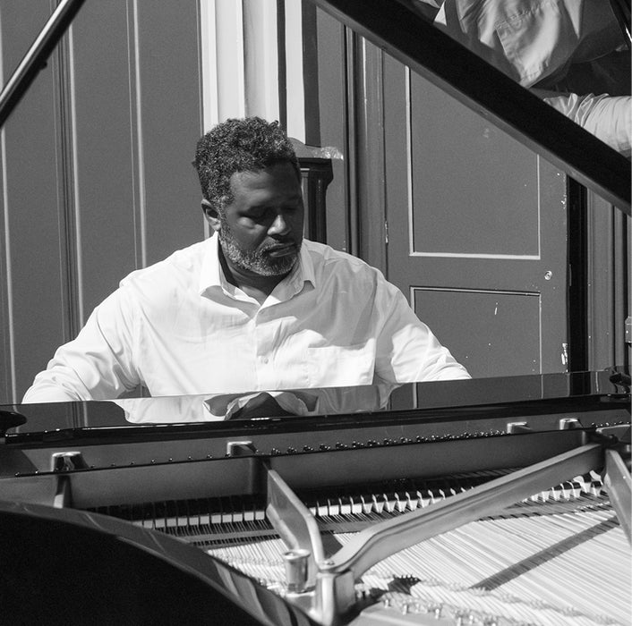 448: ALEXIS MARCELO. Solo Piano