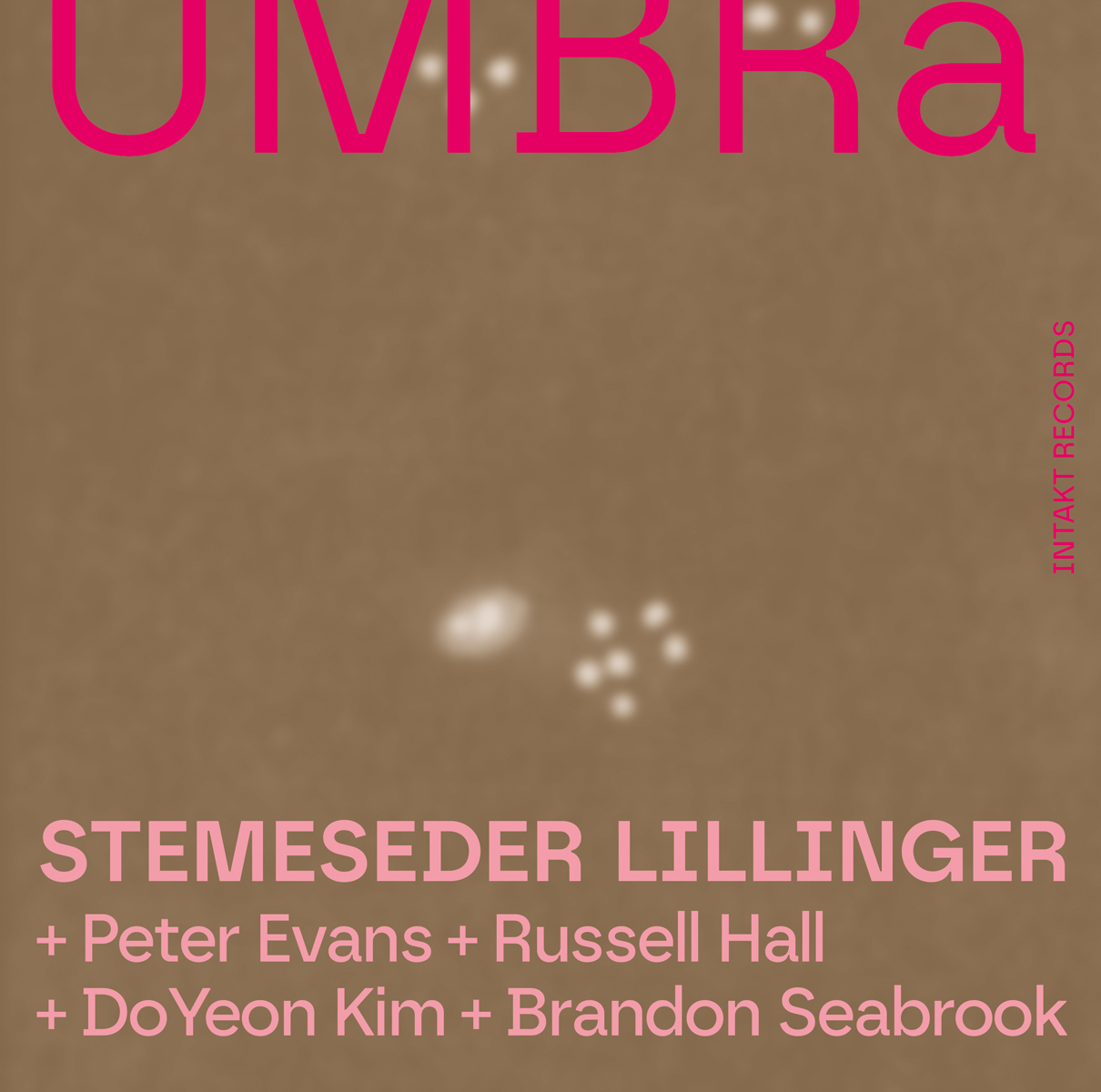 Cover Web:STEMESEDER LILLINGER
UMBRA. Intakt CD 405 cover Paul Bieri
